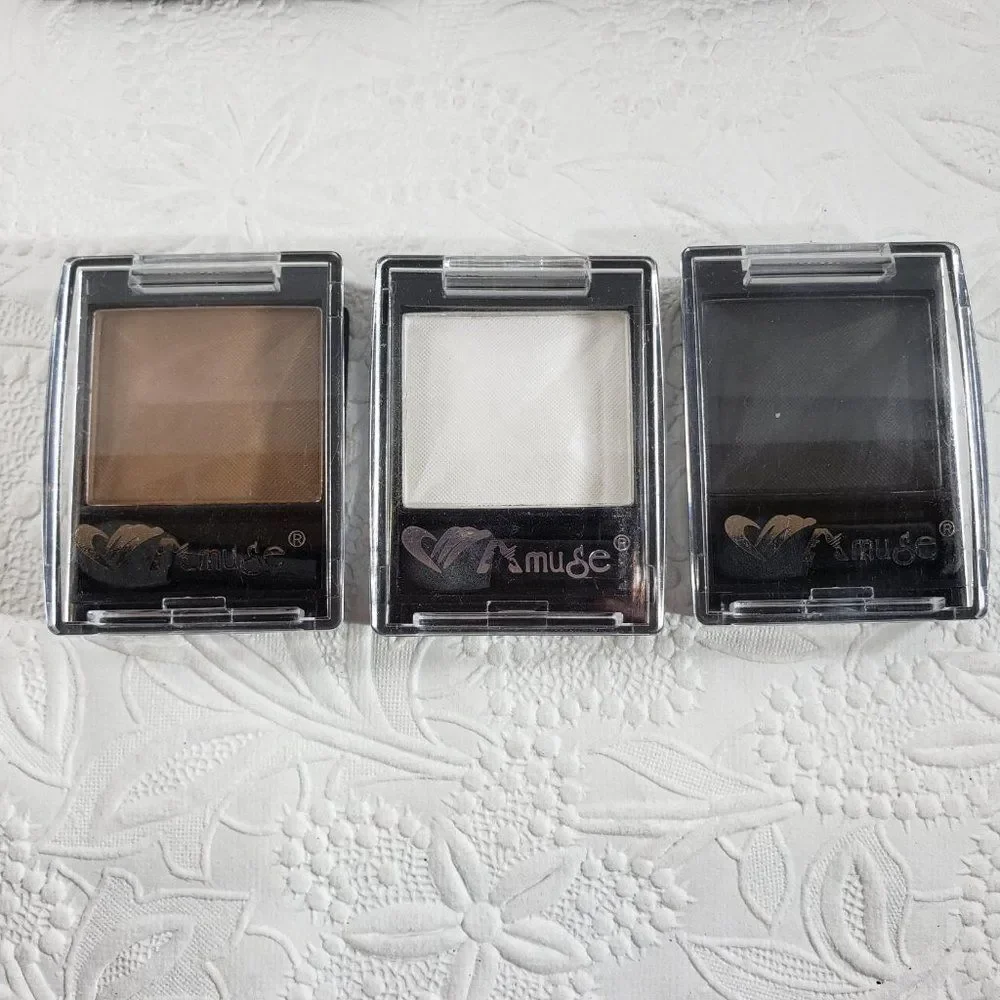 Large Eyeshadow bundle - FREE bag